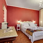 Konukevi Ca' Riza 2*